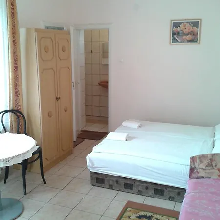 Deak Vendeghaz Apartman Hajduszoboszlo