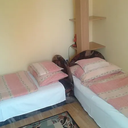Guest house Deak Vendeghaz Apartman *