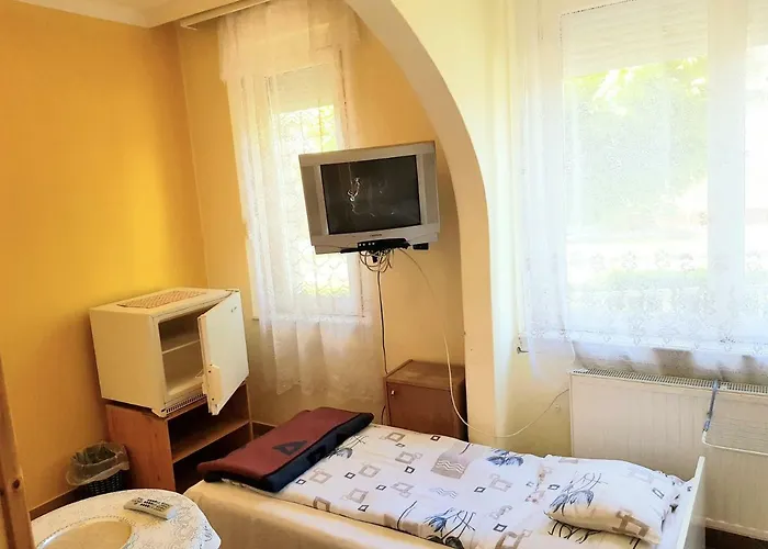 Deak Vendeghaz Apartman *