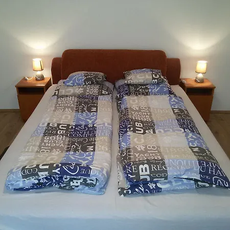 Gasthof Deak Vendeghaz Apartman *